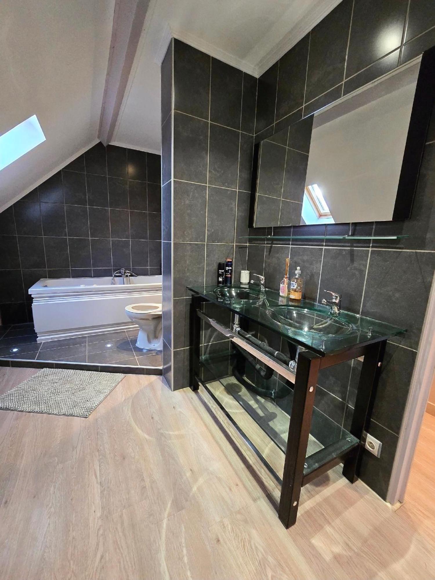 Privee A 10min De Roissy Cdg, Au Calme, Parking Gratuit Privatunterkunft *