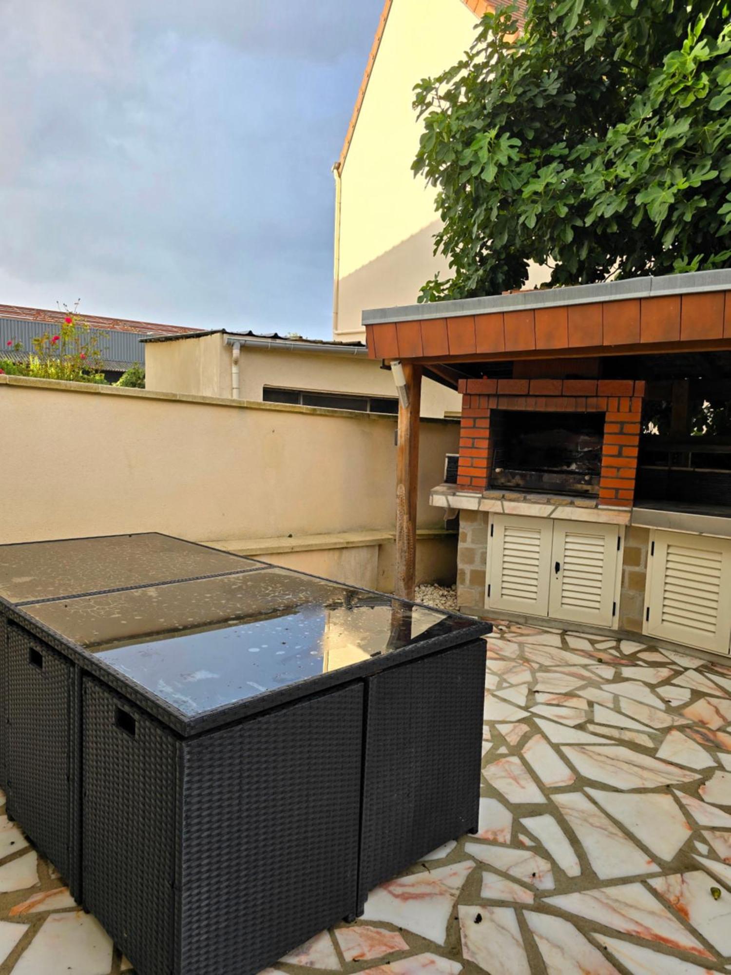 Privee A 10min De Roissy Cdg, Au Calme, Parking Gratuit Privatunterkunft